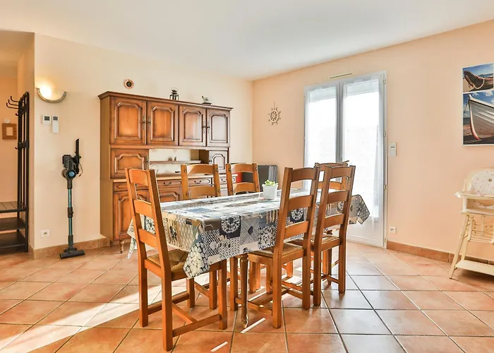 Le Pin Parasol Cote Vendeenne Bed and breakfast