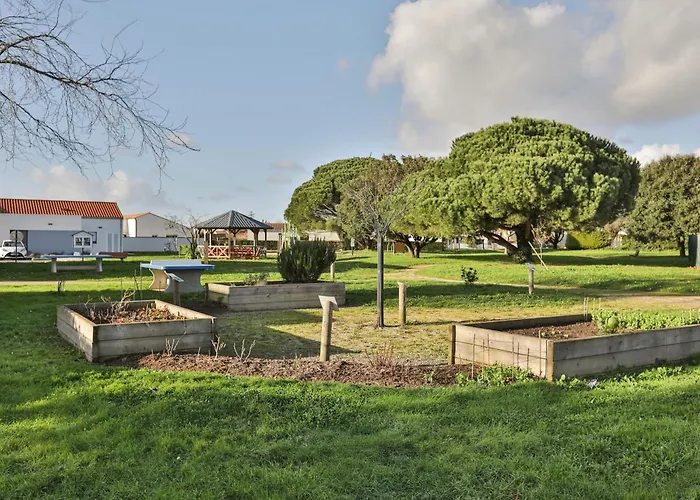 Le Pin Parasol Cote Vendeenne Bed and breakfast Longeville-sur-Mer