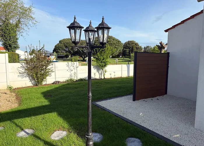 Le Pin Parasol Cote Vendeenne Bed and breakfast 4*