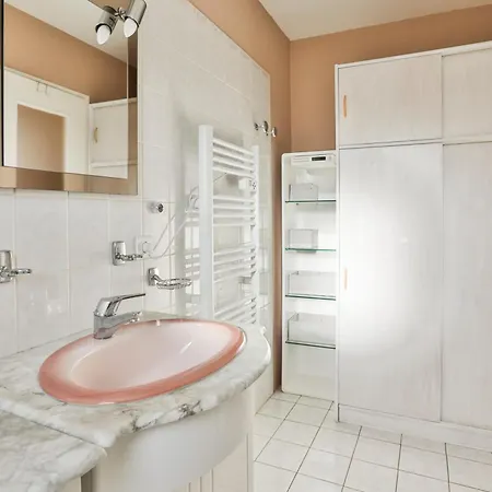 Le Pin Parasol Cote Vendeenne לינה וארוחת בוקר