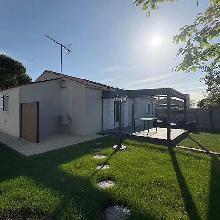 Le Pin Parasol Cote Vendeenne Bed & Breakfast