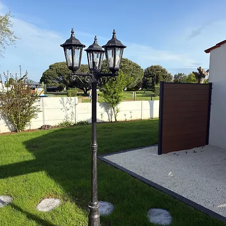 Le Pin Parasol Cote Vendeenne Bed & Breakfast *